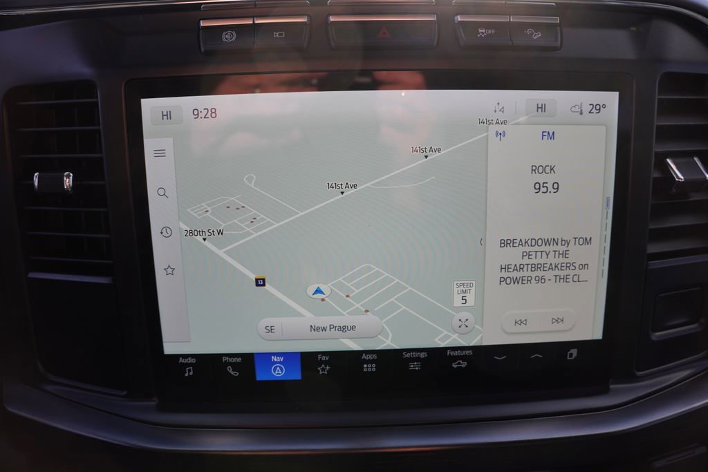 Certified 2023 Ford F350 Lariat w/ Chrome Package image 26