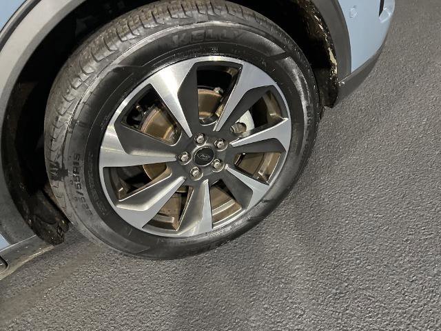 Certified 2023 Ford Escape Platinum w/ Premium Technology Package image 12