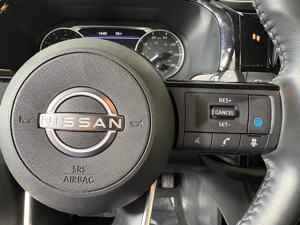 Used 2023 Nissan Pathfinder SV AWD/4WD image 23