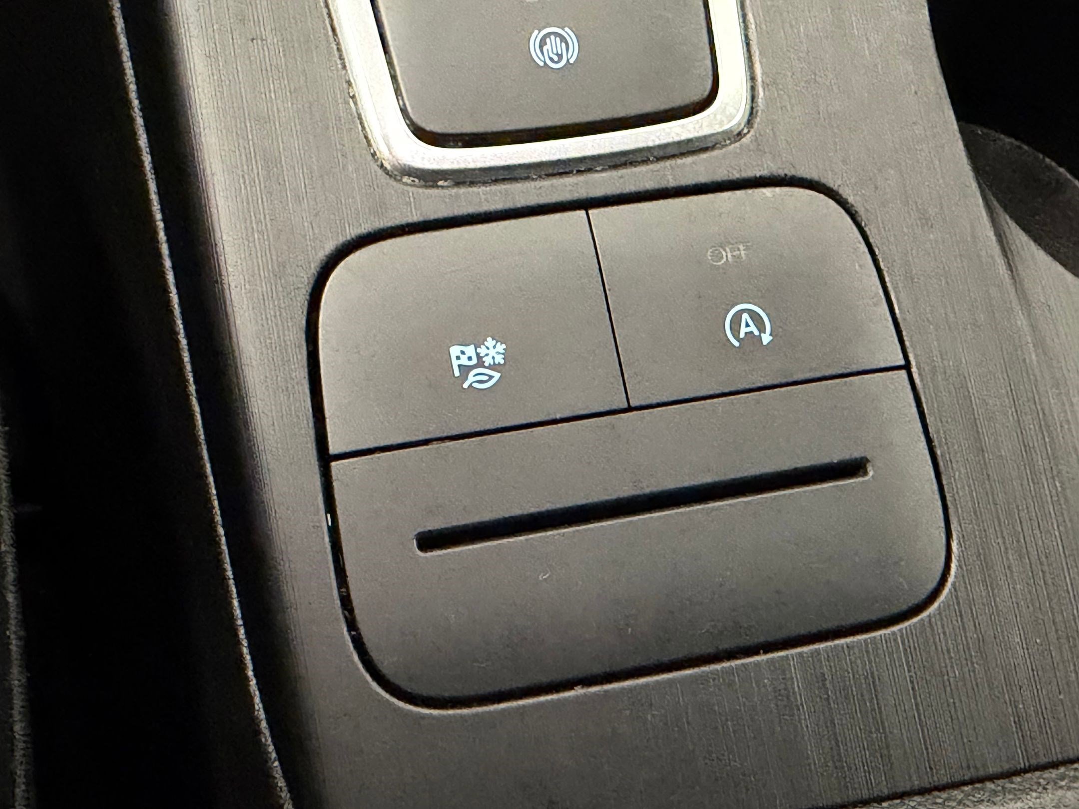 Certified 2025 Ford Escape ST-Line image 30