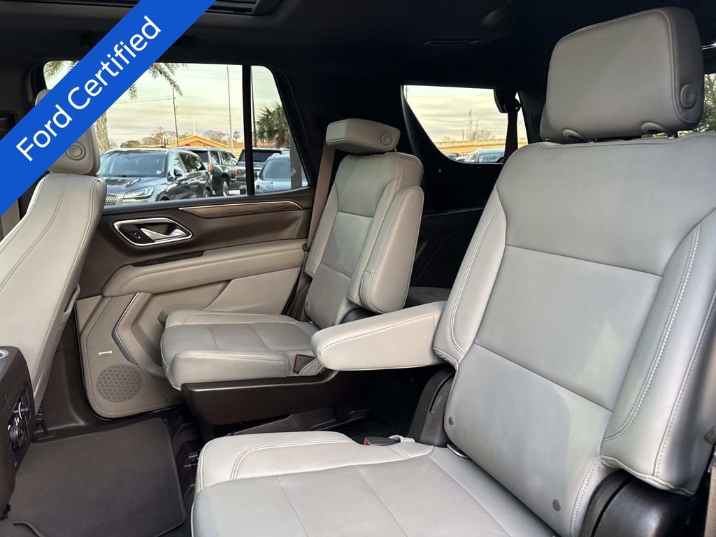 Used 2022 Chevrolet Tahoe Z71 w/ Luxury Package image 17