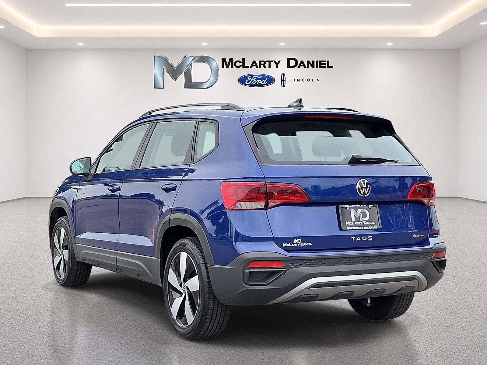 Used 2023 Volkswagen Taos S w/ Driver Assistance Package AWD/4WD image 4