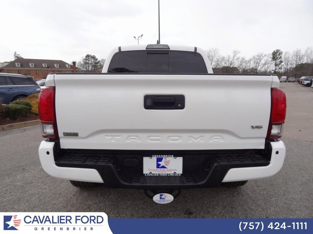 Used 2018 Toyota Tacoma TRD Off-Road image 4