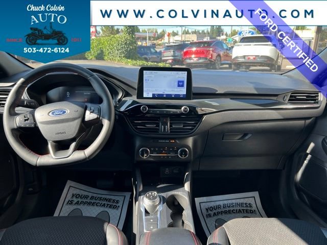 Certified 2025 Ford Escape ST-Line Select AWD/4WD image 17