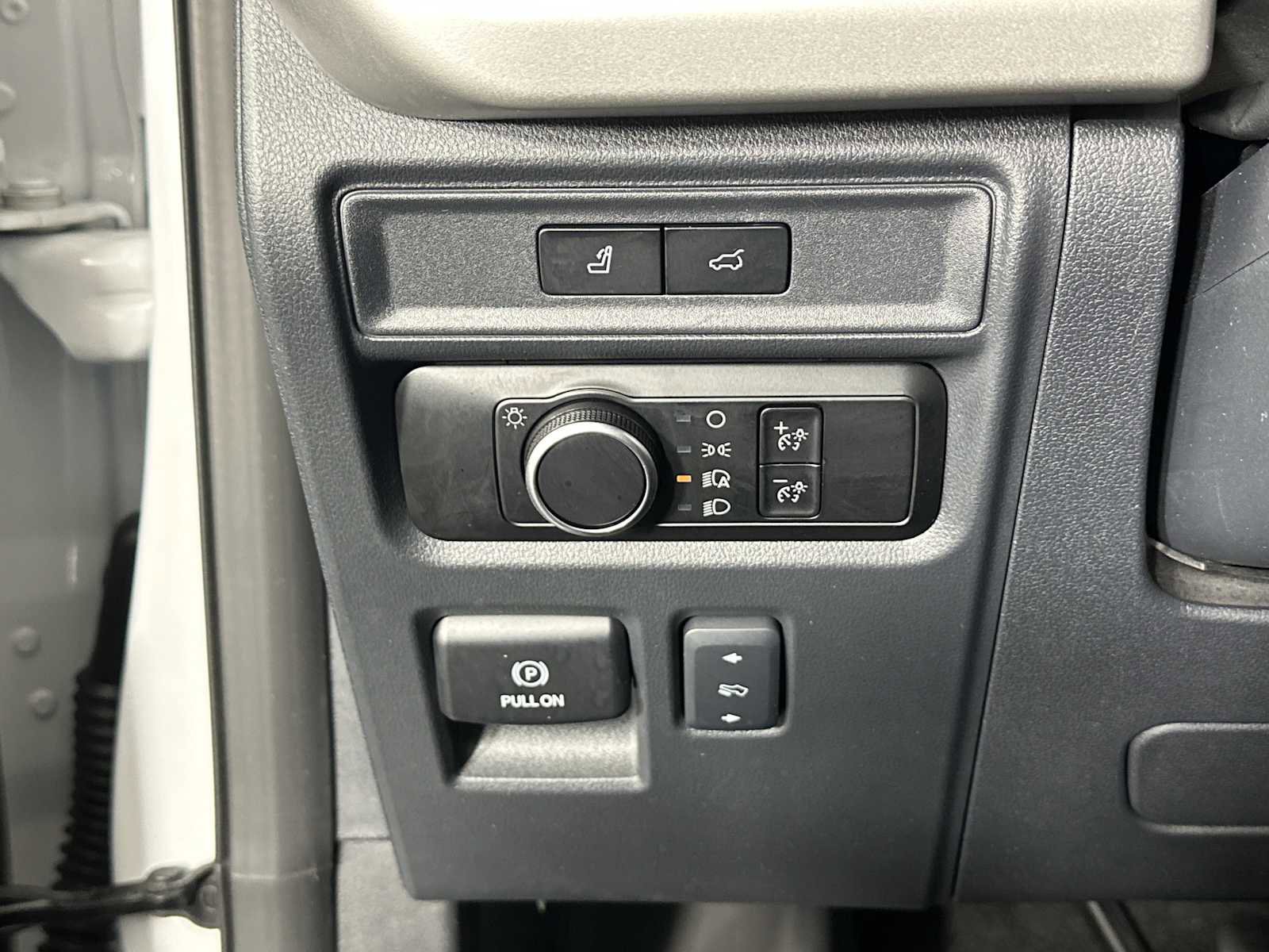 Certified 2024 Ford Expedition Max XLT image 27