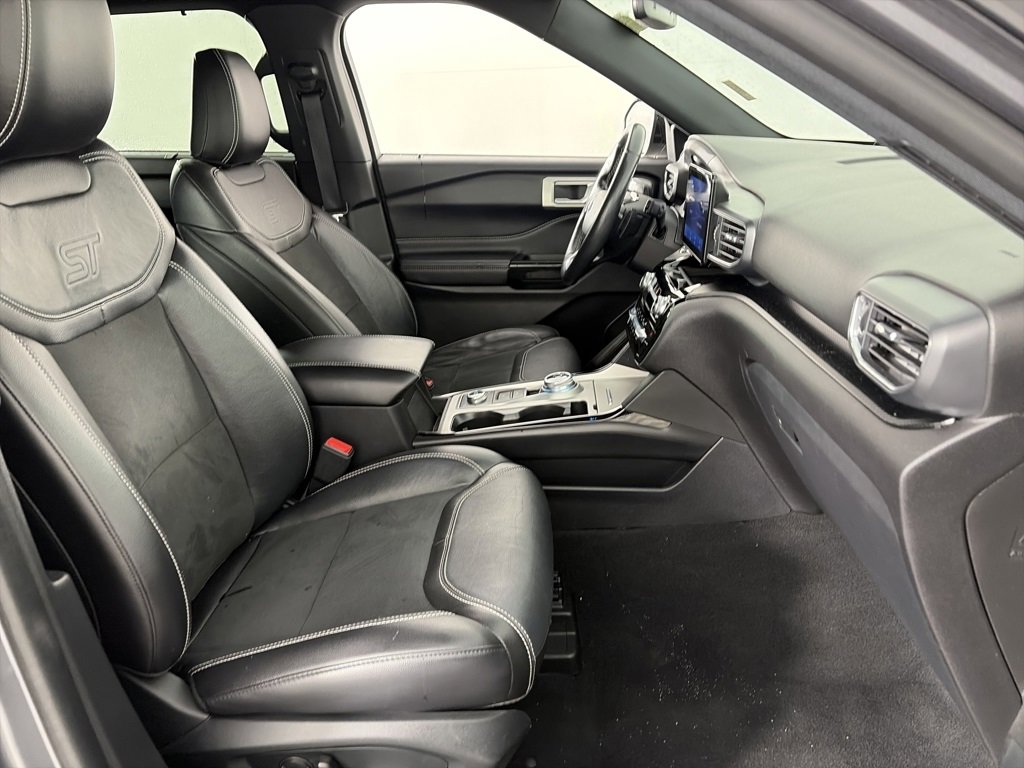 Certified 2022 Ford Explorer ST image 32