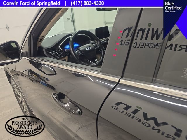 Certified 2020 Ford Escape Titanium image 19