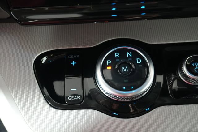 Certified 2025 Ford Expedition Active AWD/4WD image 18