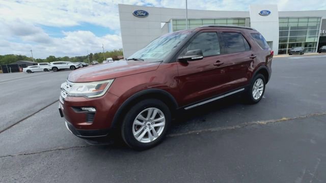 Certified 2018 Ford Explorer XLT w/ Equipment Group 202A AWD/4WD image 2