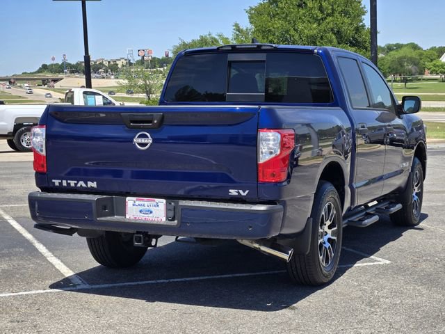 Used 2024 Nissan Titan SV w/ SV Convenience Package RWD image 7