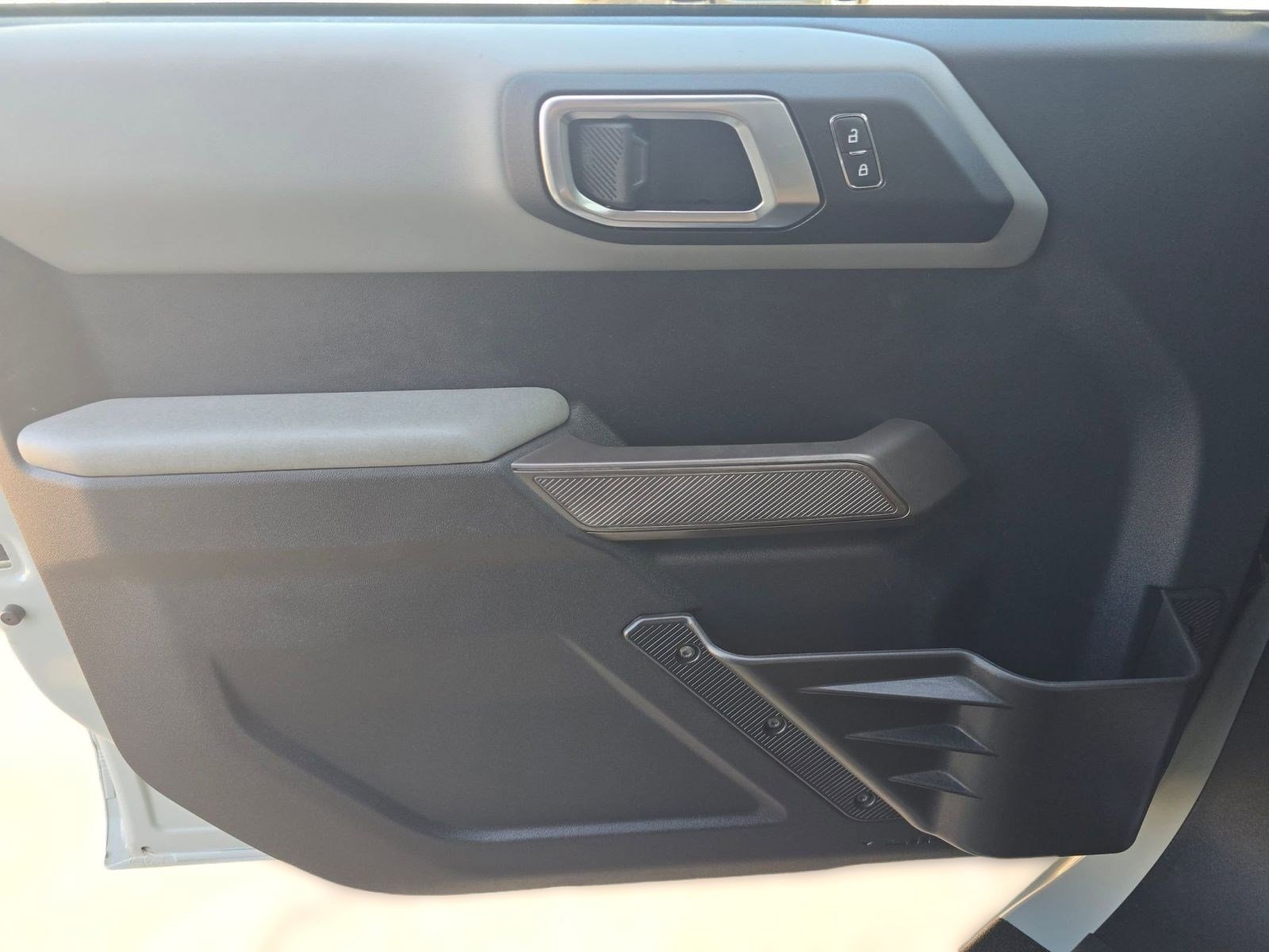 Certified 2023 Ford Bronco Badlands image 11