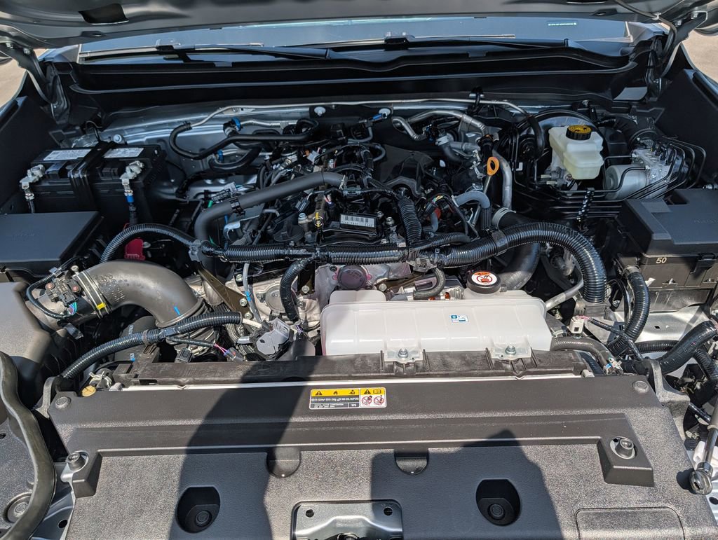 Used 2025 Toyota Tacoma SR5 AWD/4WD image 33