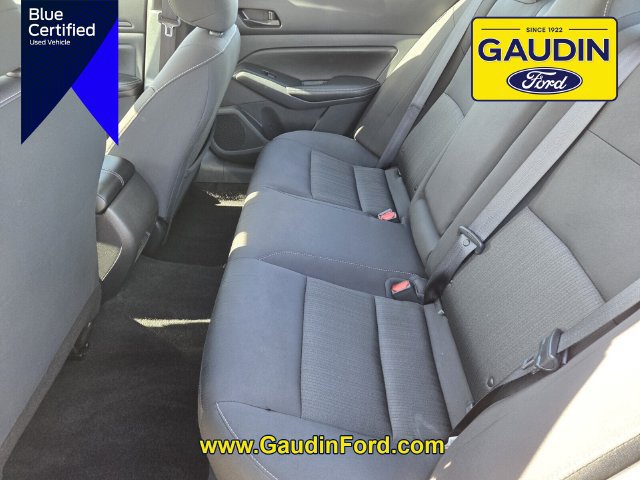 Used 2025 Nissan Altima 2.5 SV FWD image 12
