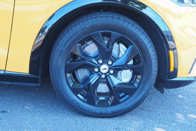 Certified 2023 Ford Mustang Mach-E Premium AWD/4WD image 9
