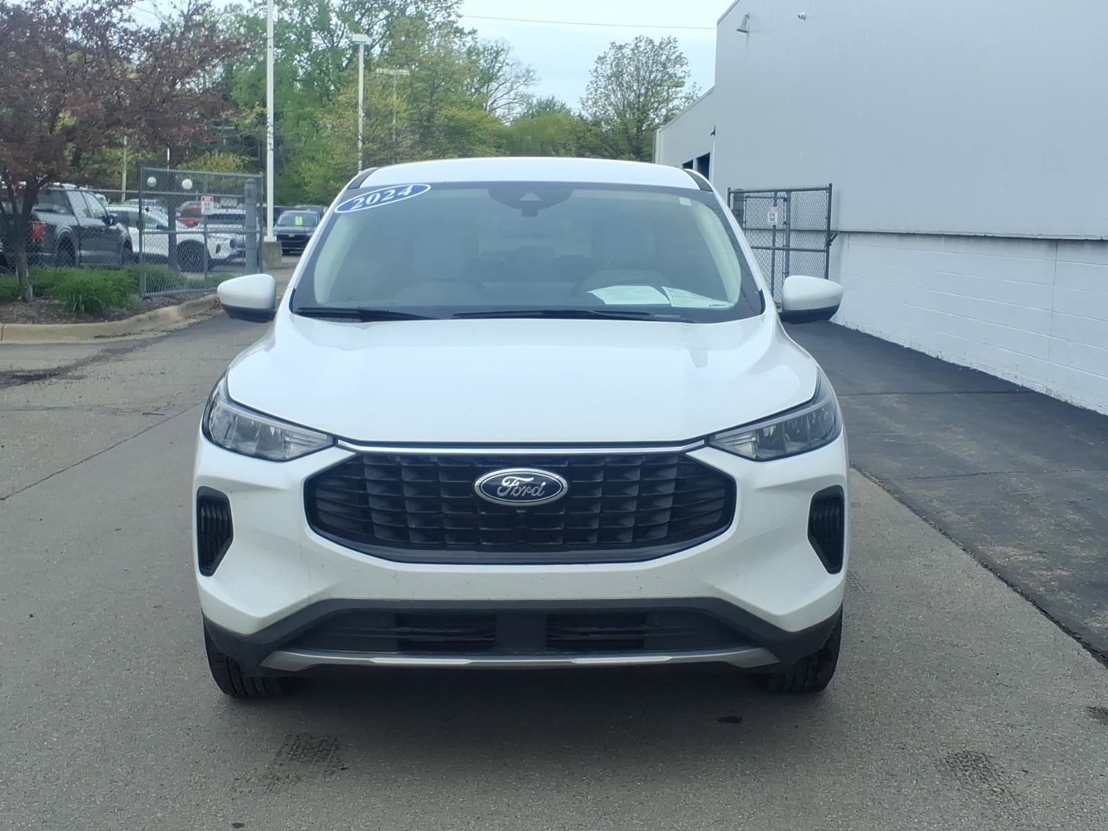 Certified 2024 Ford Escape Active w/ Tech Pack #2 AWD/4WD image 2
