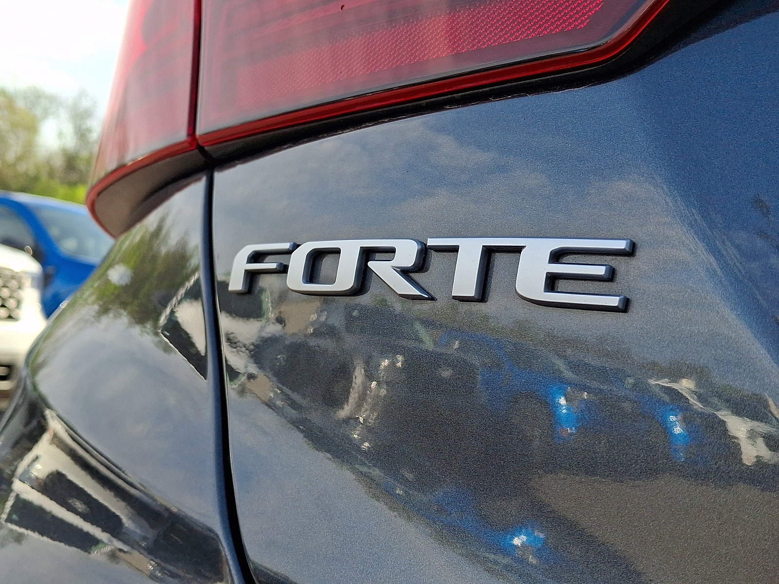 Used 2022 Kia Forte GT-Line w/ GT-Line Technology Package FWD image 31