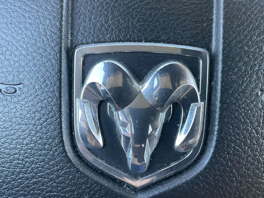 Used 2021 RAM 1500 Classic SLT RWD image 28