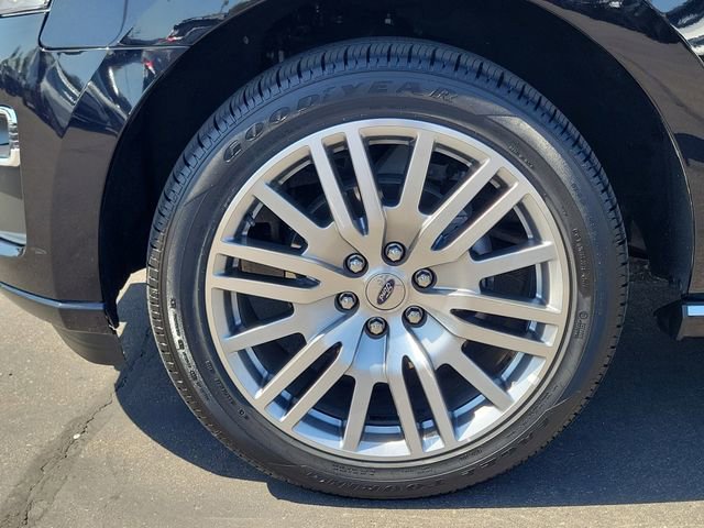 Certified 2023 Ford Expedition Platinum AWD/4WD image 31