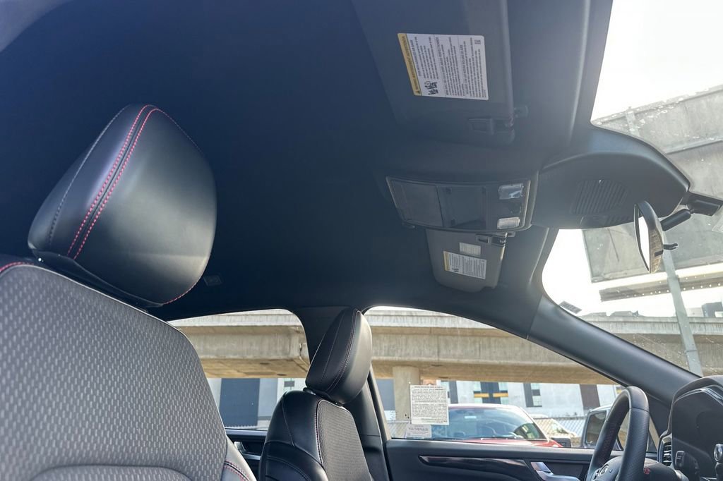 Certified 2024 Ford Escape ST-Line image 19