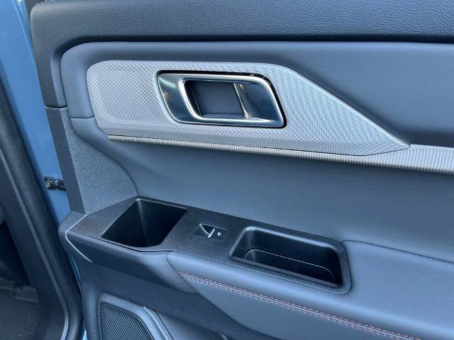 Certified 2025 Ford Explorer Active w/ Active Comfort Package AWD/4WD image 16