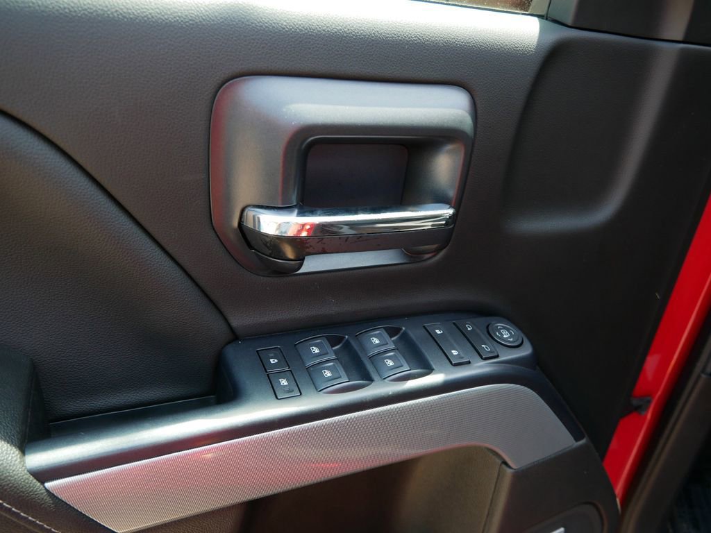 Used 2018 Chevrolet Silverado 1500 LT w/ All Star Edition AWD/4WD image 15