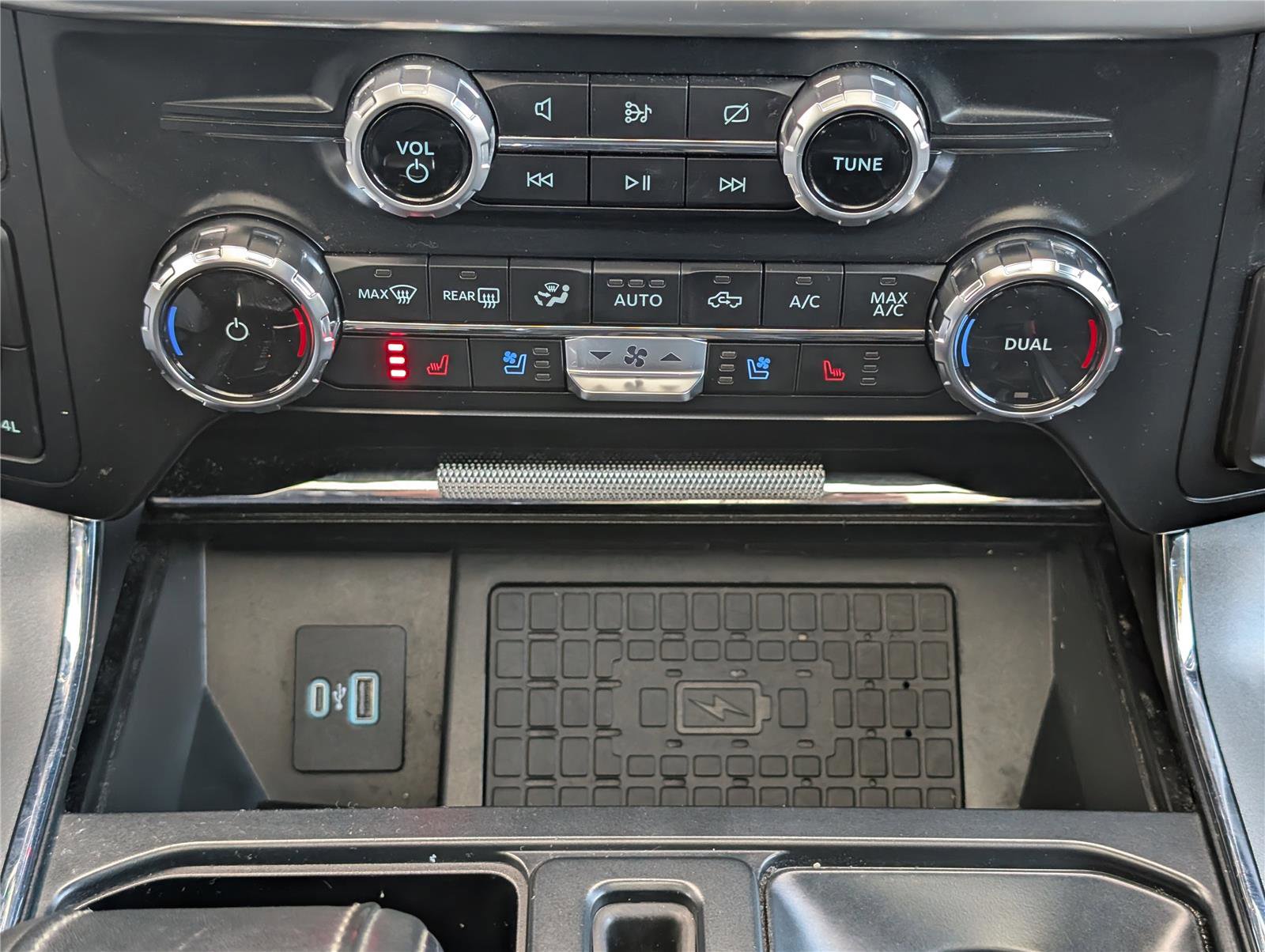 Certified 2023 Ford F150 Lariat w/ Equipment Group 502A High image 29