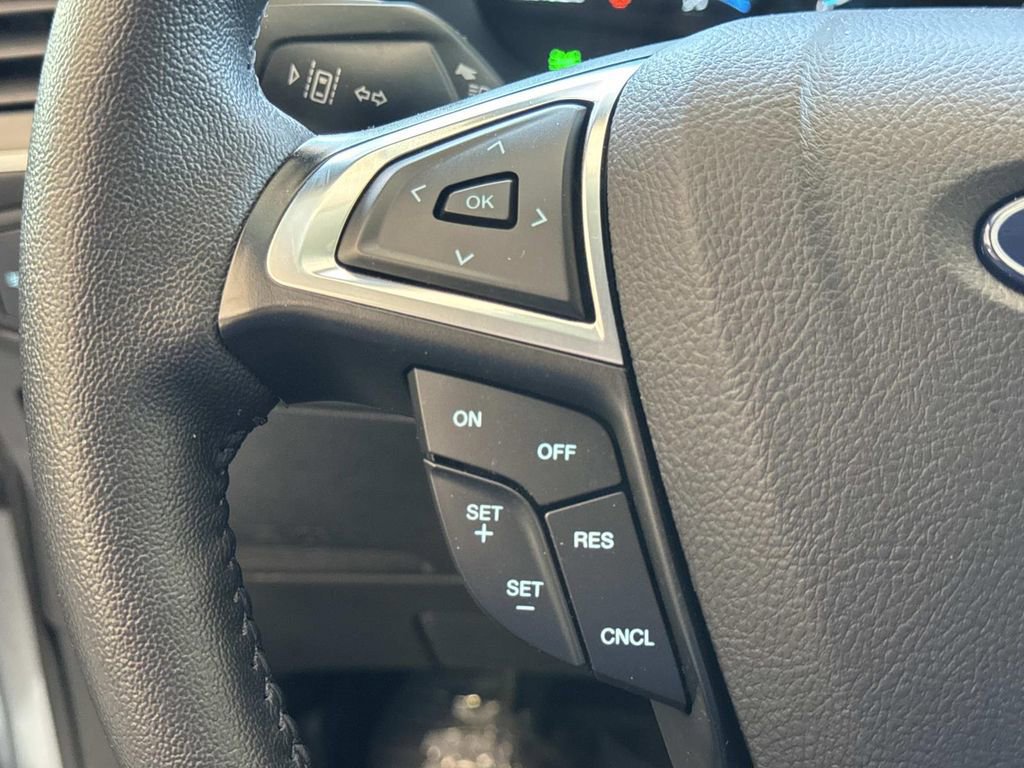 Certified 2024 Ford Edge SEL w/ Convenience Package image 17