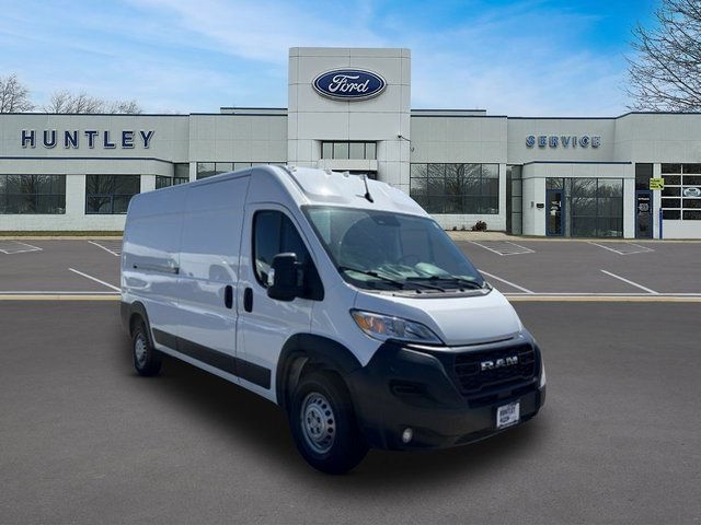 Used 2024 RAM ProMaster 2500 w/ Convenience Group FWD image 3