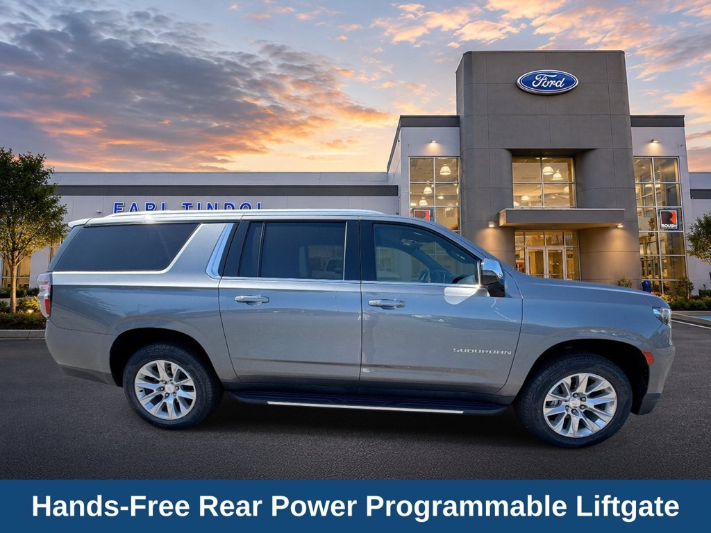 Used 2022 Chevrolet Suburban Premier RWD image 9