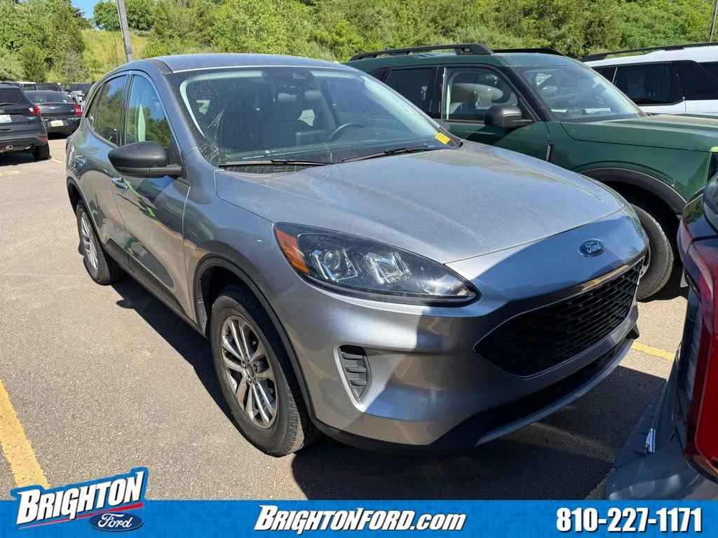 Certified 2022 Ford Escape SE w/ Convenience Package AWD/4WD image 1