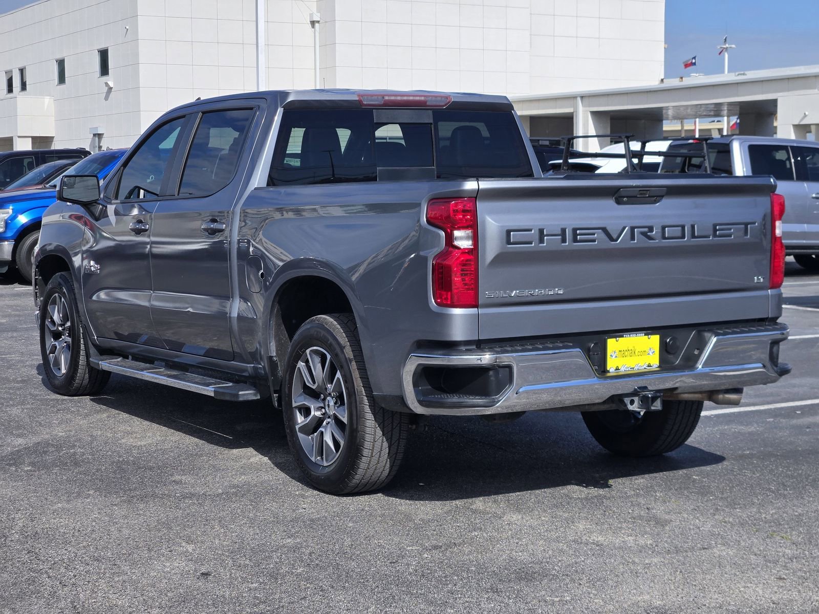Used 2019 Chevrolet Silverado 1500 LT w/ Texas Edition RWD image 7
