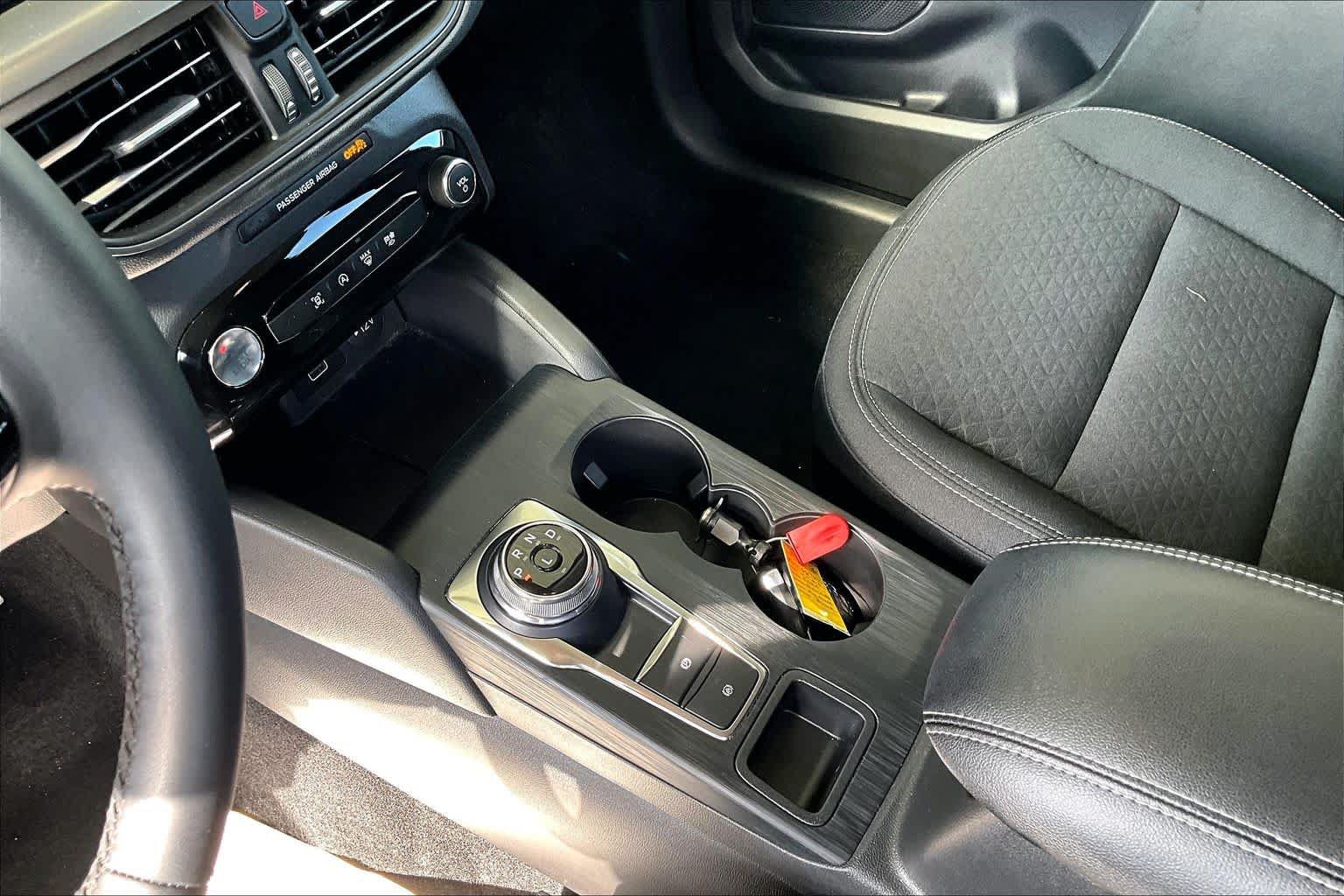 Certified 2024 Ford Escape Active w/ Tech Pack #1 AWD/4WD image 16