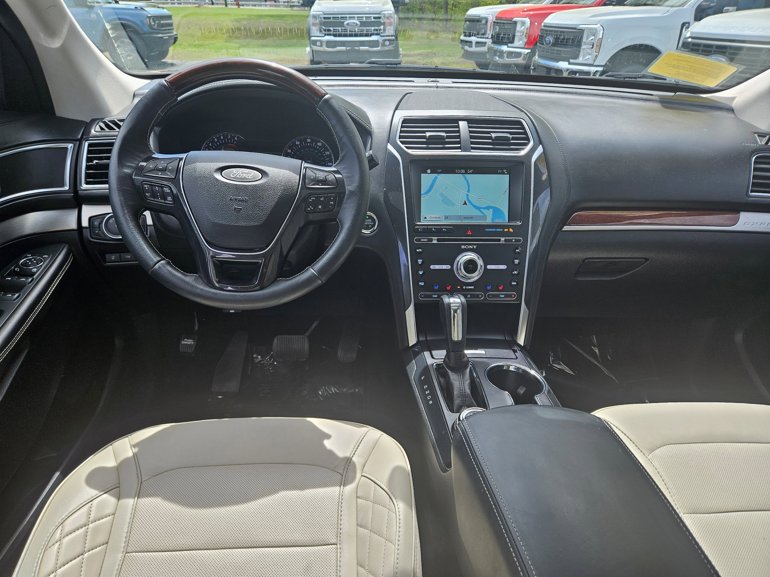 Certified 2018 Ford Explorer Platinum AWD/4WD image 12