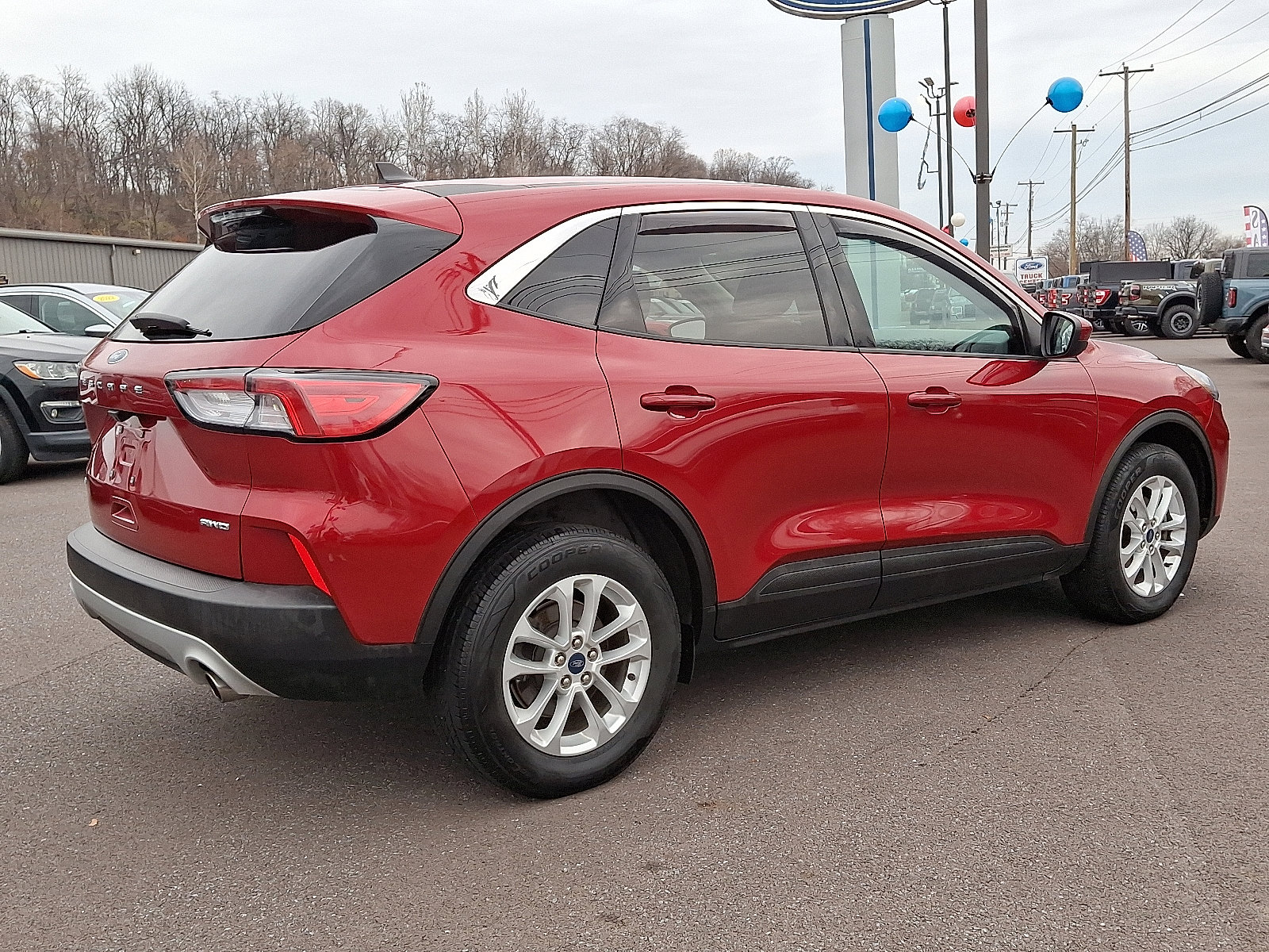 Certified 2020 Ford Escape SE image 11