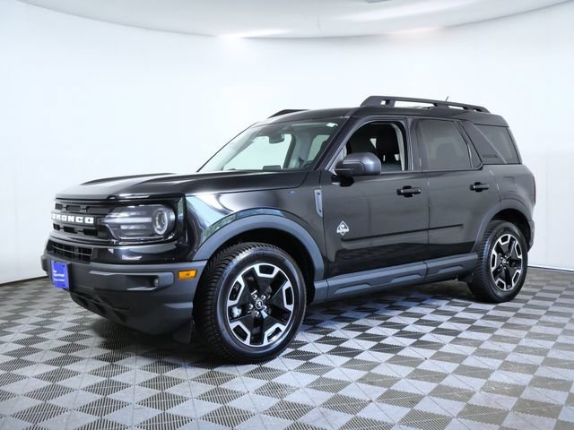 Certified 2023 Ford Bronco Sport Outer Banks w/ Tech Package AWD/4WD image 2