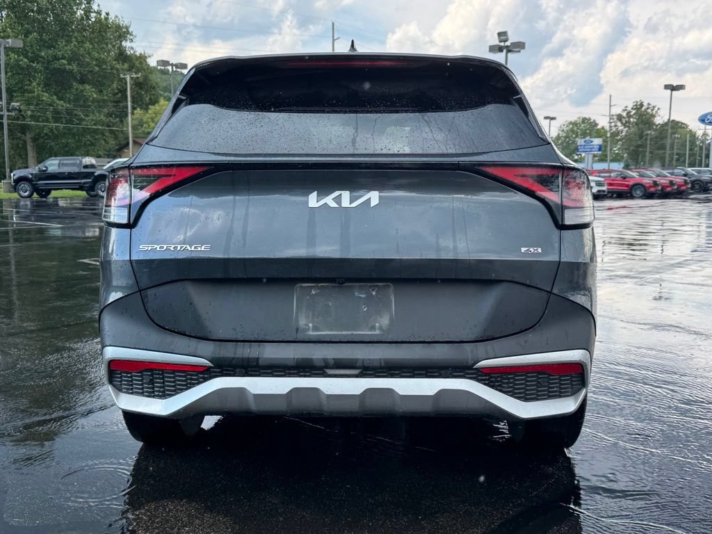 Used 2023 Kia Sportage LX AWD/4WD image 5