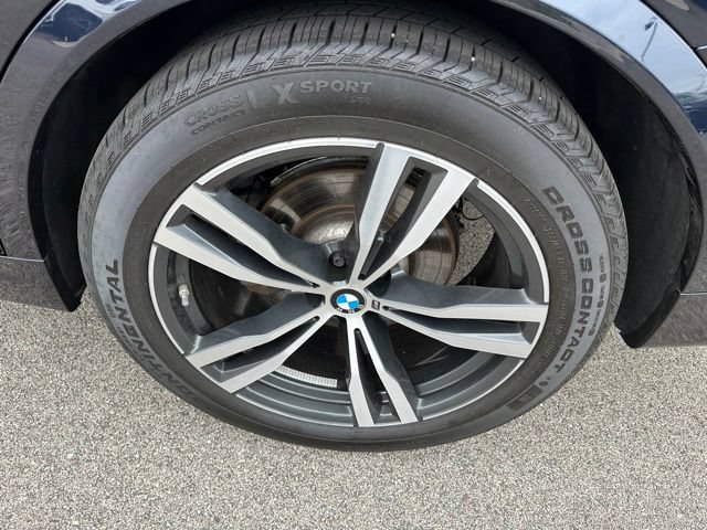 Used 2023 BMW X7 xDrive40i w/ M Sport Package AWD/4WD image 7