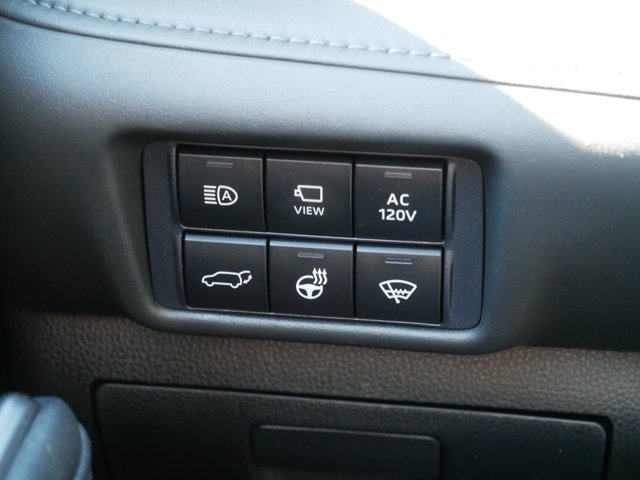 Used 2021 Toyota Highlander Platinum AWD/4WD image 19