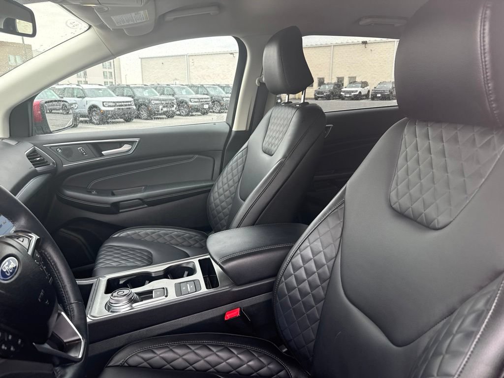 Certified 2024 Ford Edge Titanium AWD/4WD image 5