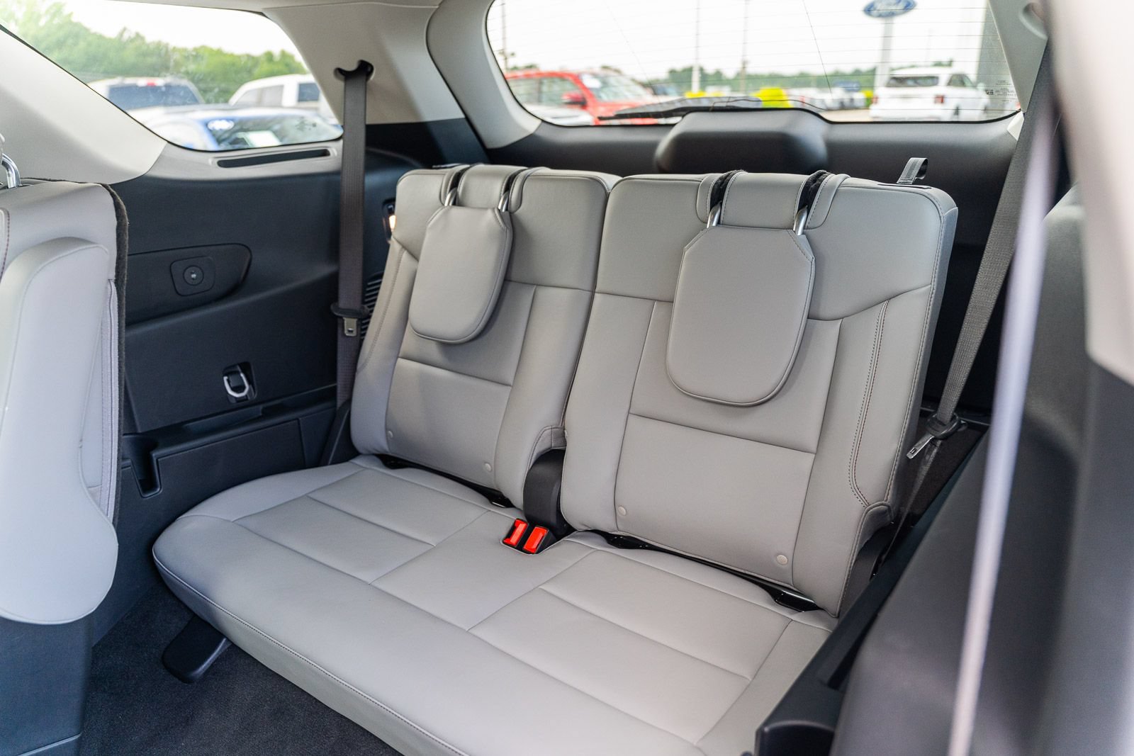 Certified 2026 Ford Explorer Active w/ Active Comfort Package RWD image 16