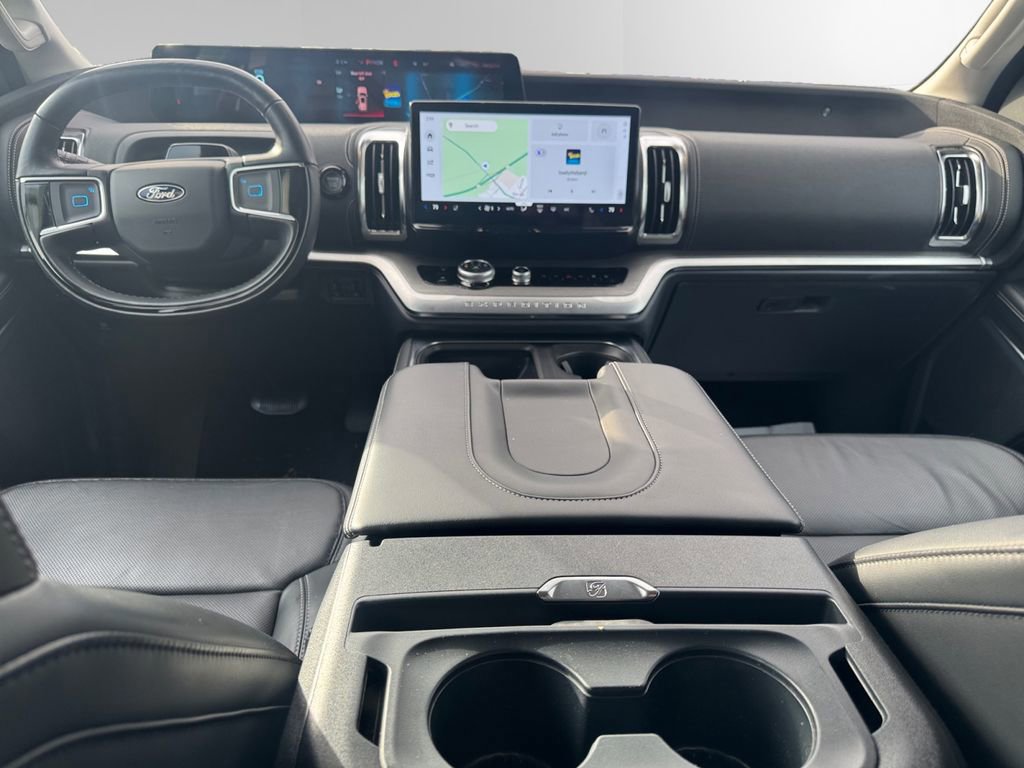 Certified 2025 Ford Expedition Max Platinum image 11