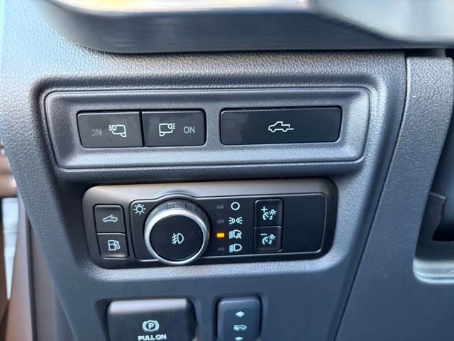 Certified 2023 Ford F150 Lariat w/ Equipment Group 502A High image 21