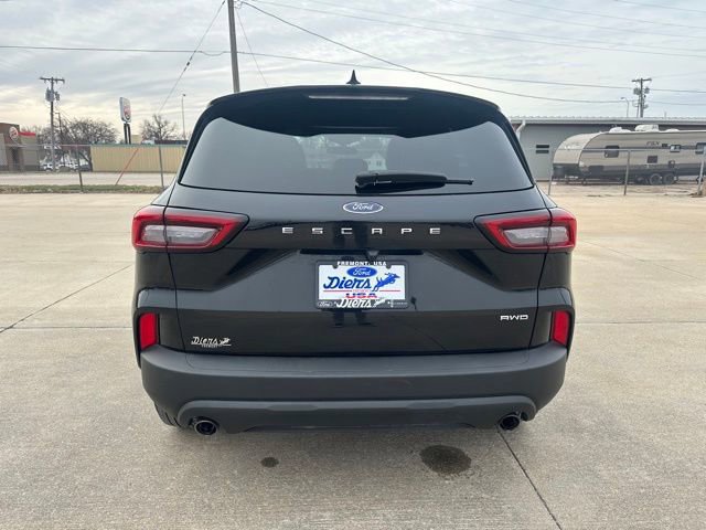 Certified 2025 Ford Escape ST-Line image 5