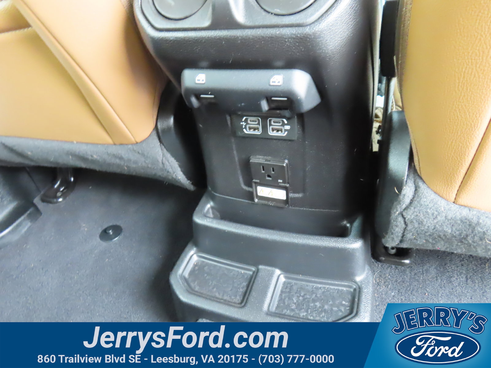 Used 2020 Jeep Wrangler Unlimited Sahara AWD/4WD image 37