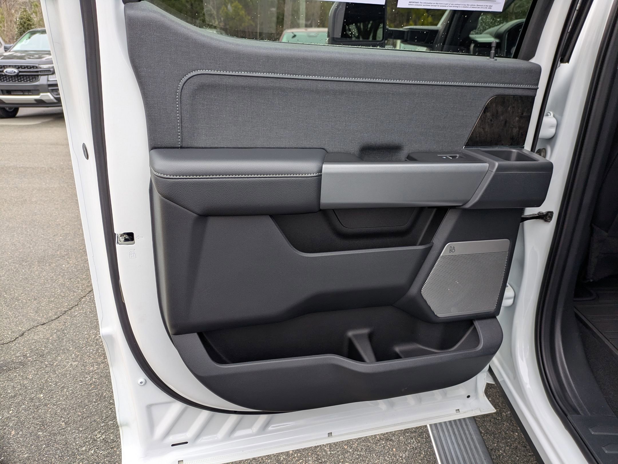 Certified 2024 Ford F250 Lariat w/ Lariat Ultimate Package image 33