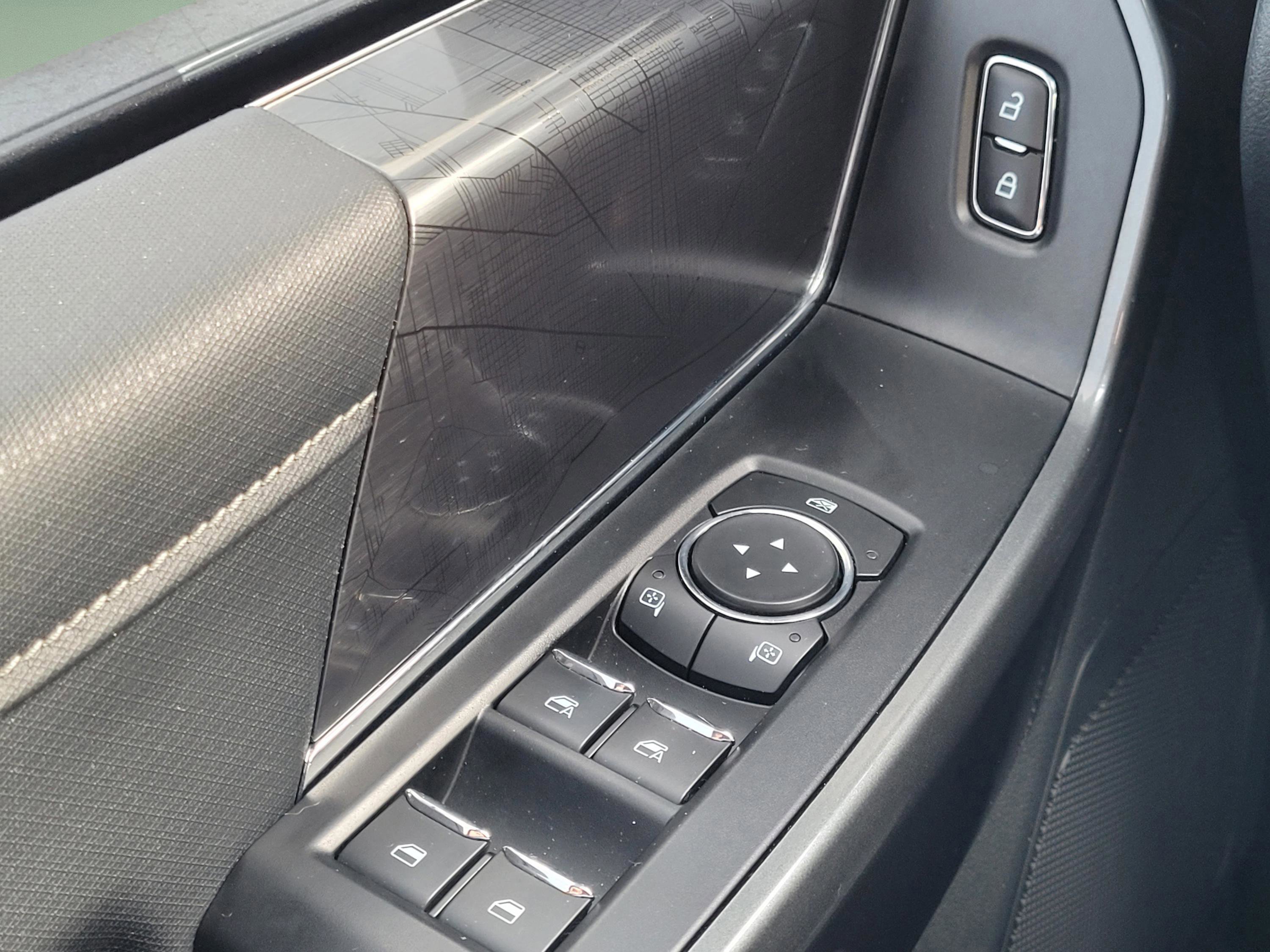 Certified 2022 Ford F150 XLT w/ Equipment Group 302A High image 22