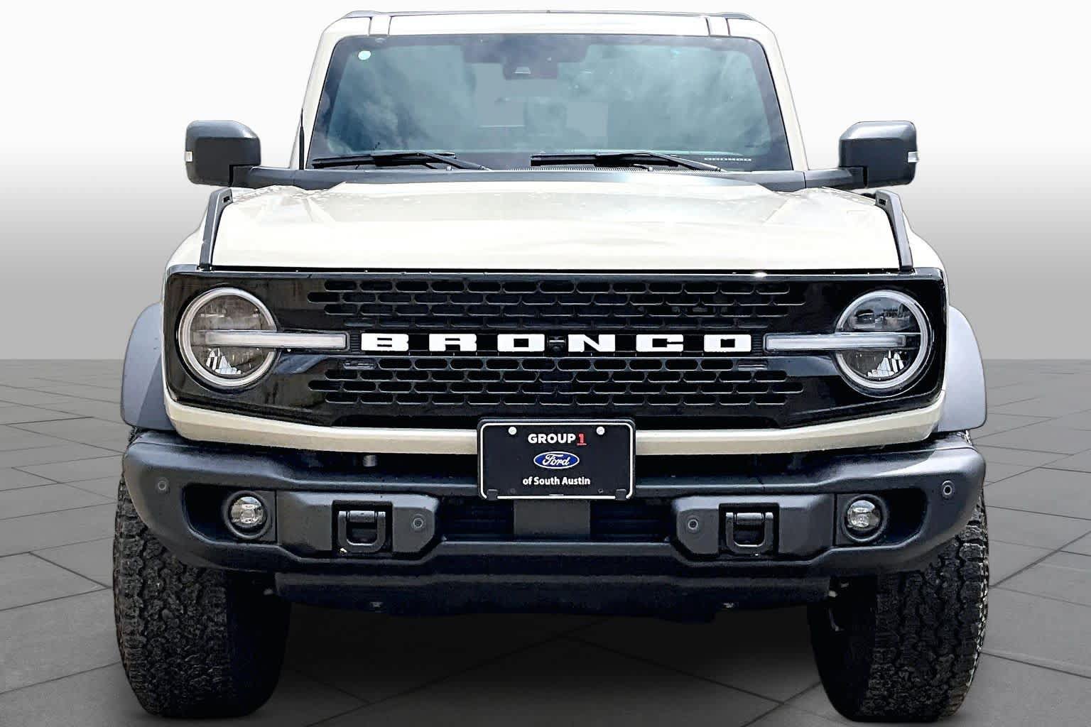 Certified 2025 Ford Bronco Badlands AWD/4WD image 4