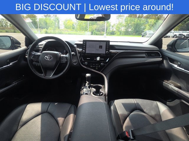 Used 2024 Toyota Camry XSE FWD image 18