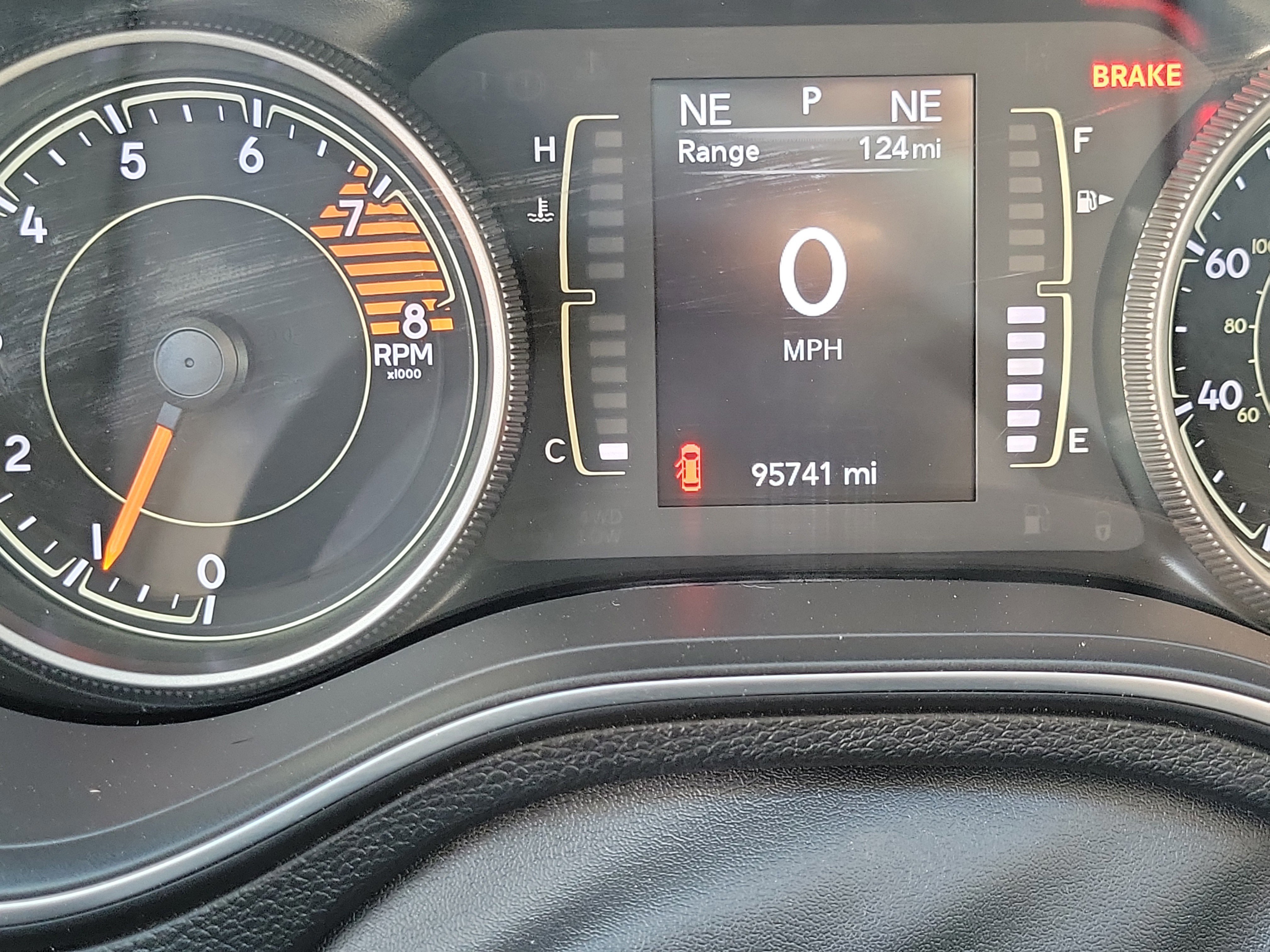 Used 2019 Jeep Cherokee Latitude w/ Popular Appearance Group image 7