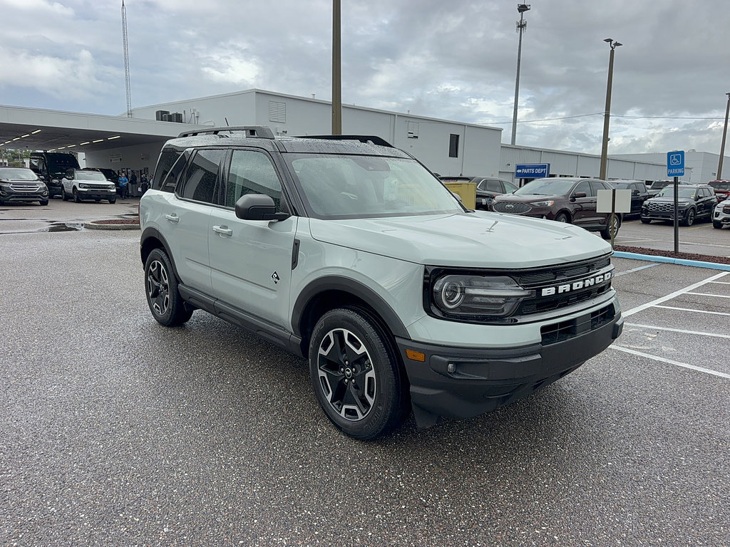 Certified 2024 Ford Bronco Sport Outer Banks w/ Tech Package AWD/4WD image 4